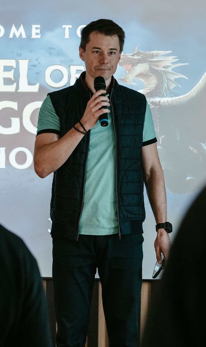 Michal Juhás in front of an audience